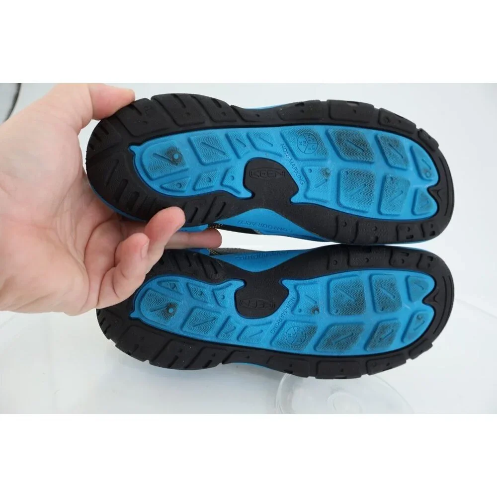 KEEN Knotch River Sandals Boys Size 6 Open Toe Water Adjustable Sandal Shoe